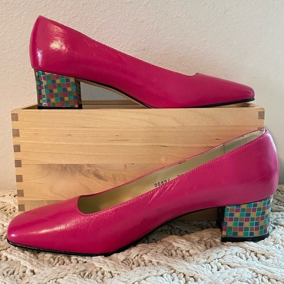 Roxy Pink Block Heel Women's Shoes - Picture 5 of 12